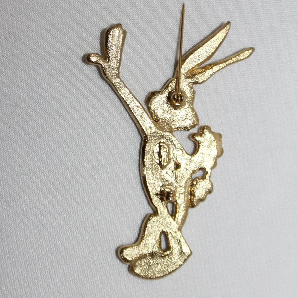 Vintage Bugs Bunny Warner Bros Metal Pin Brooch